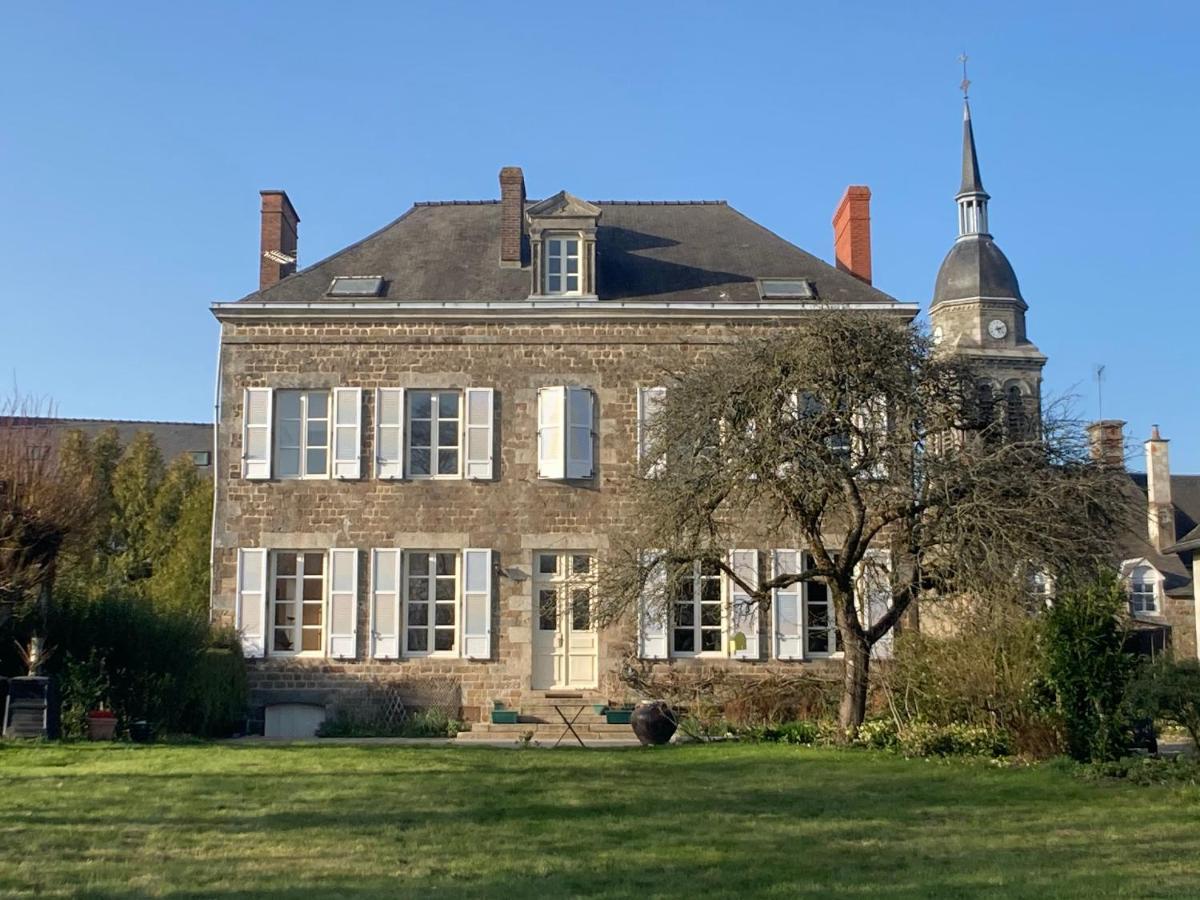 Maison D'Hotes La Doucelle Culture Et Bien-Etre Lignieres-Orgeres Kültér fotó