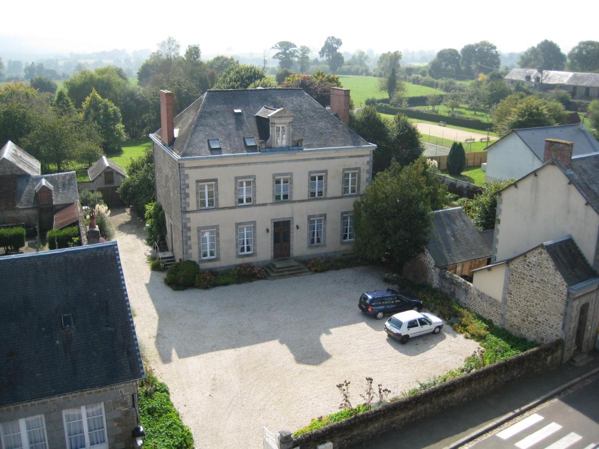 Maison D'Hotes La Doucelle Culture Et Bien-Etre Lignieres-Orgeres Kültér fotó