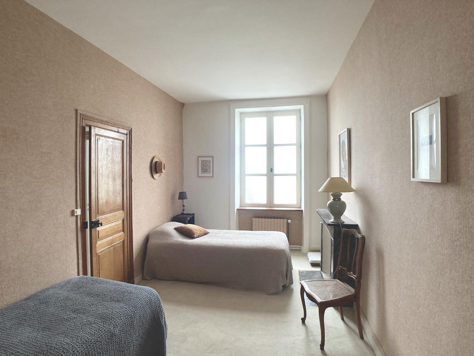 Maison D'Hotes La Doucelle Culture Et Bien-Etre Lignieres-Orgeres Szoba fotó