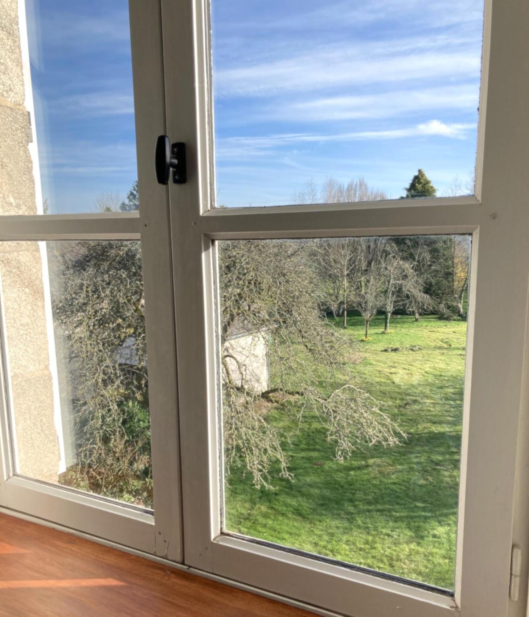 Maison D'Hotes La Doucelle Culture Et Bien-Etre Lignieres-Orgeres Szoba fotó