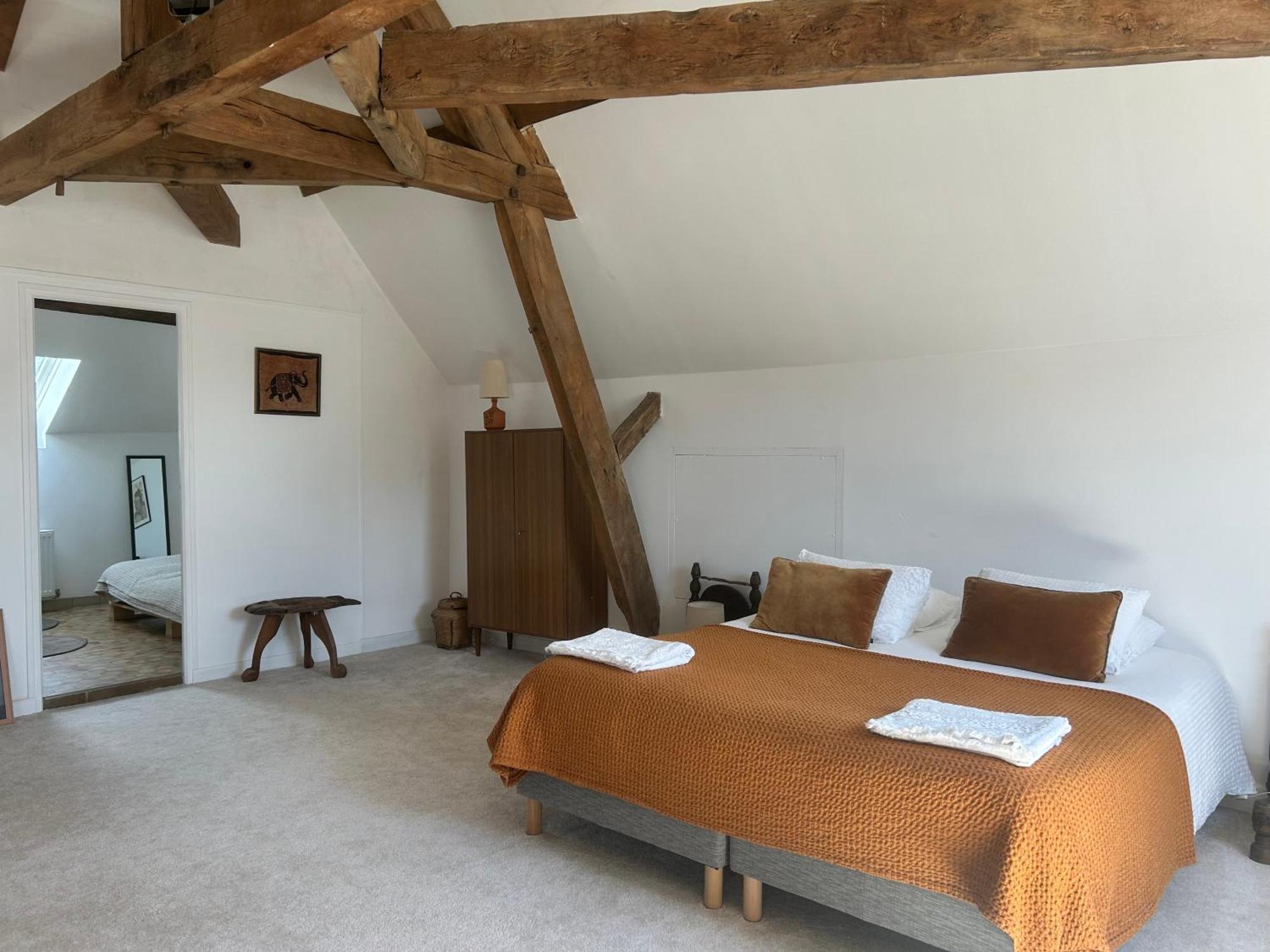 Maison D'Hotes La Doucelle Culture Et Bien-Etre Lignieres-Orgeres Szoba fotó